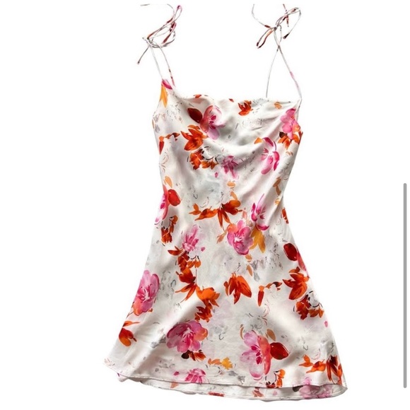 NEW ZARA The Safia Dress - Picture 4 of 5